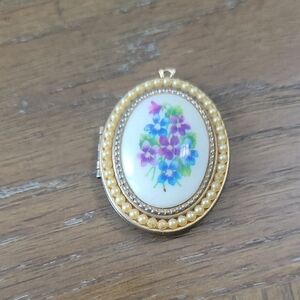 Vintage Avon Floral Brooch with Gold and Pearl Accents